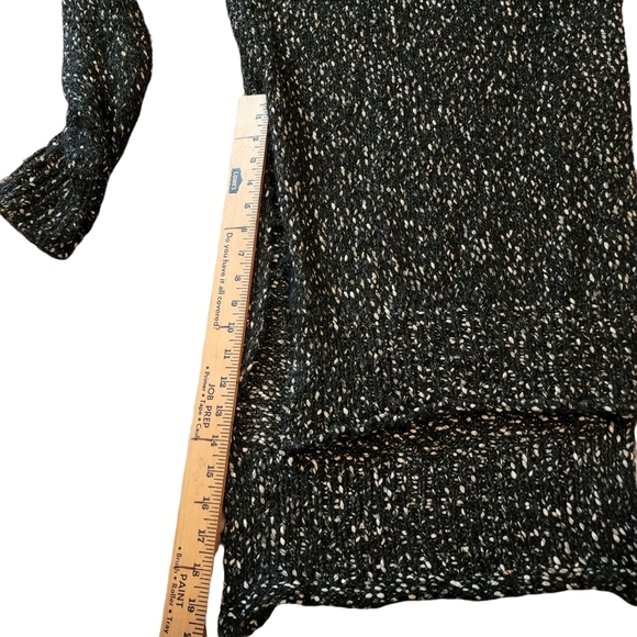 Zara long knit sweater. - Picture 13 of 15